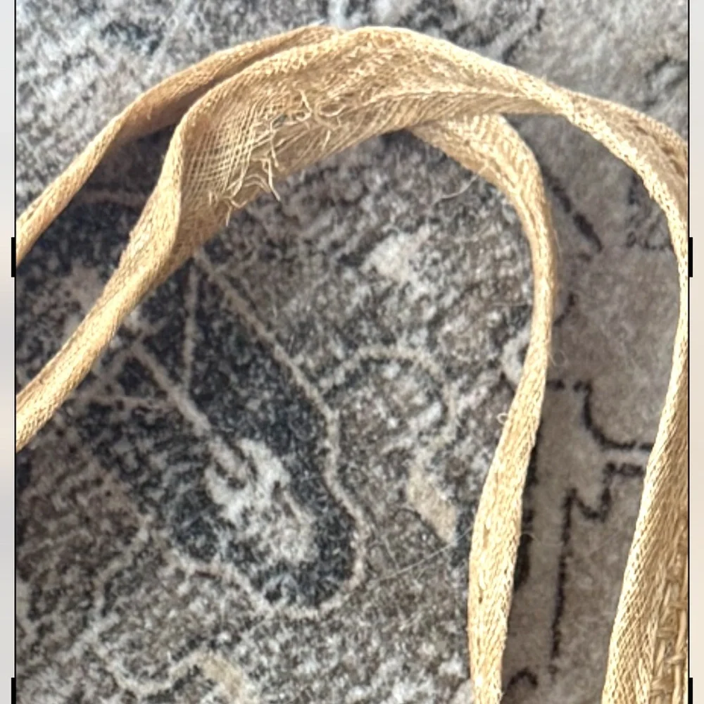 Vintage sixties straw bag with colorful floral raffia embroidery